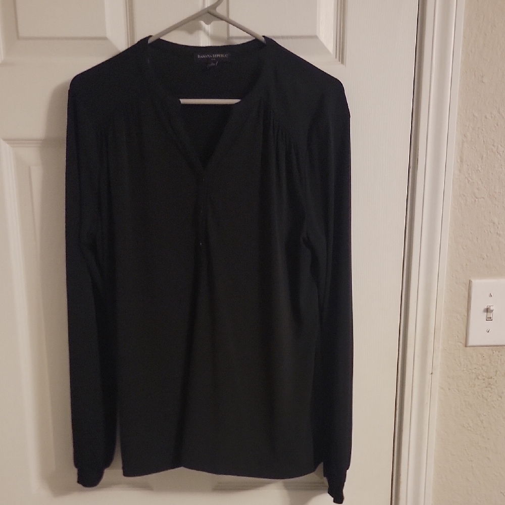 Banana Republic Classic Women's Black Top